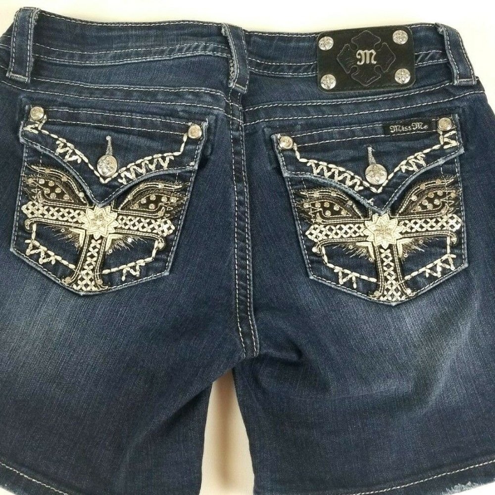 Miss Me Womans Signature Size 30 Cross Blue Shorts